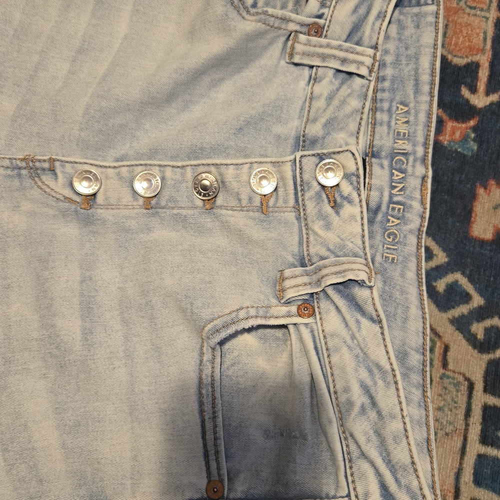 American Eagle Outfitters Light Blue Flare Jeans - Picture 2 of 4